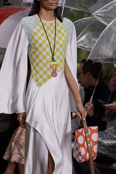 Look 92